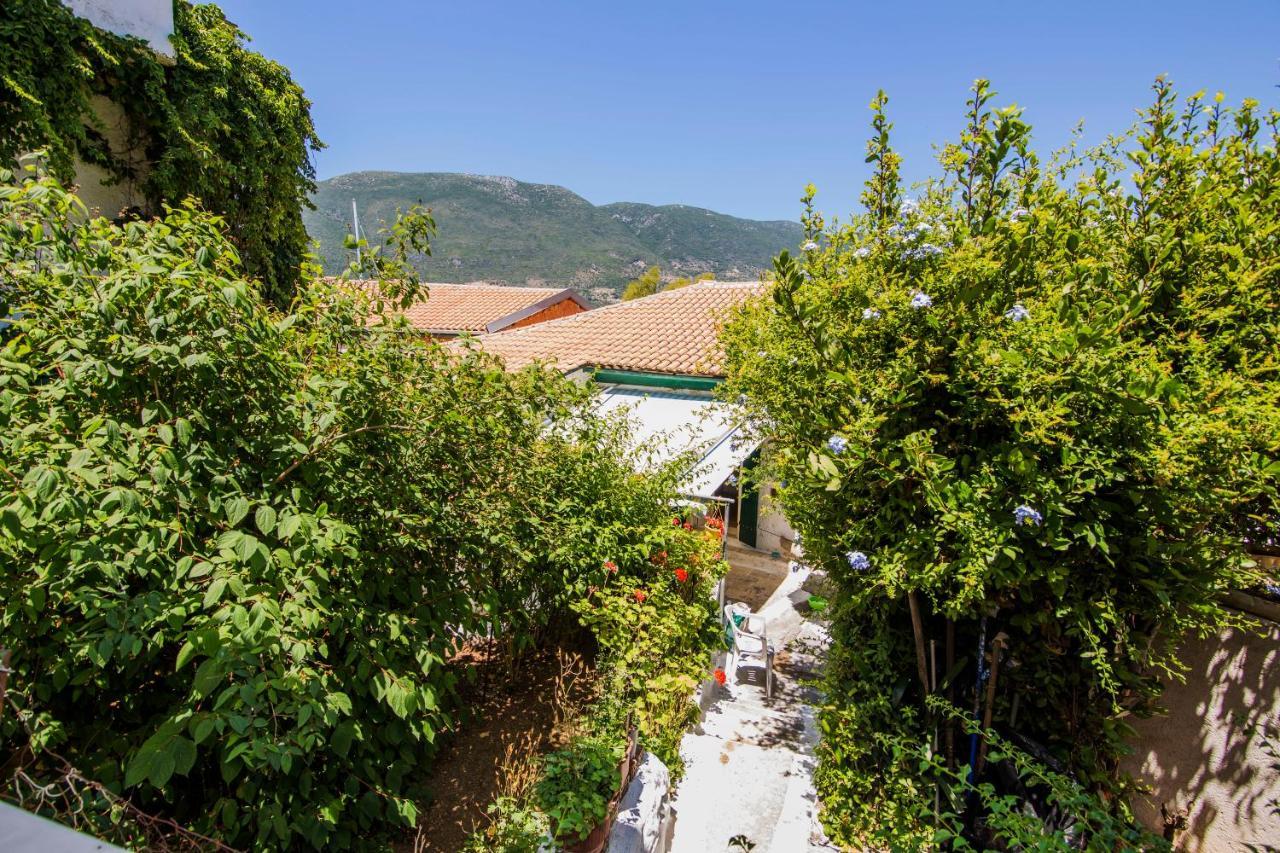 Orfeas Studios Vassiliki Esterno foto