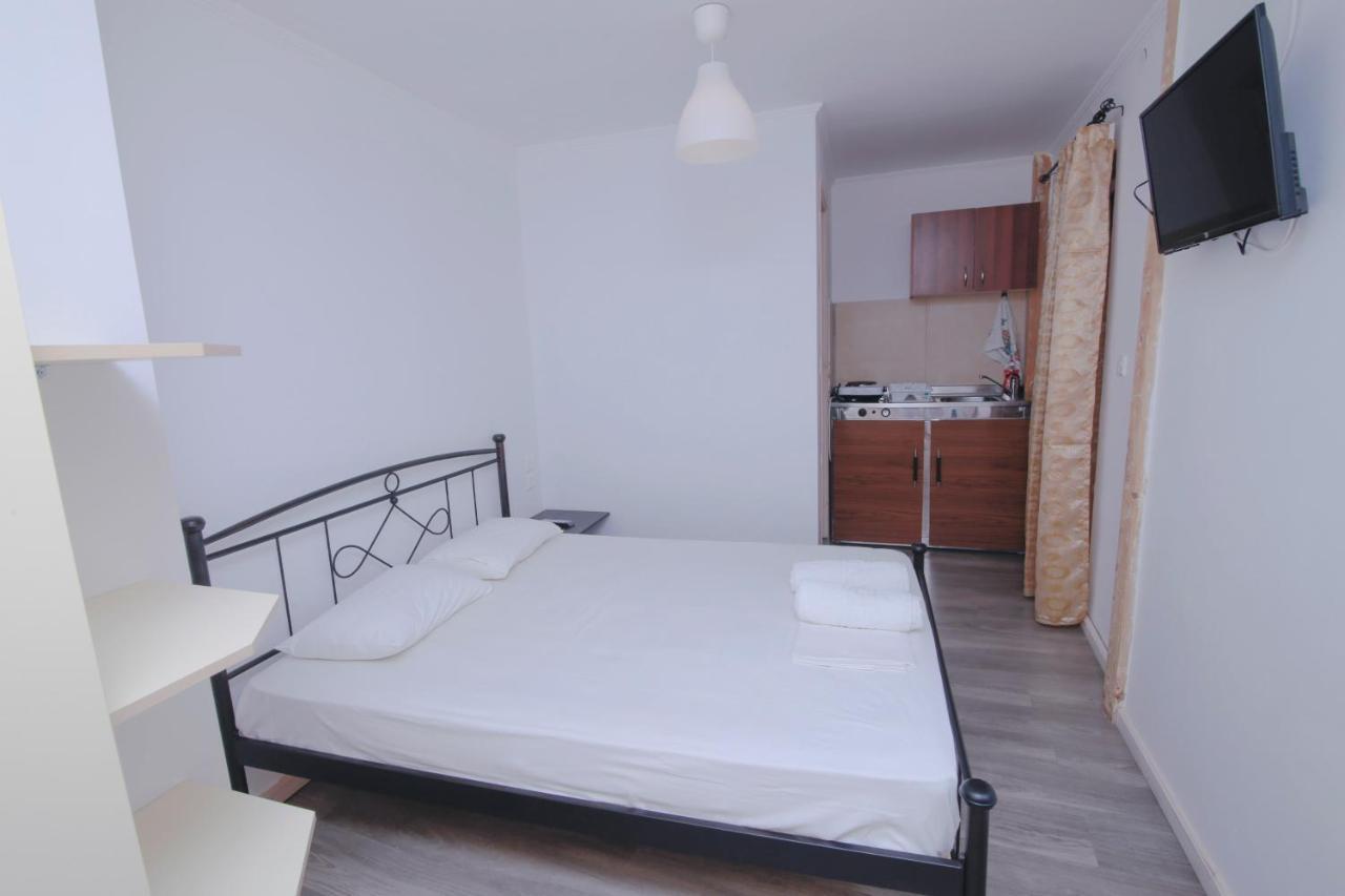 Orfeas Studios Vassiliki Esterno foto